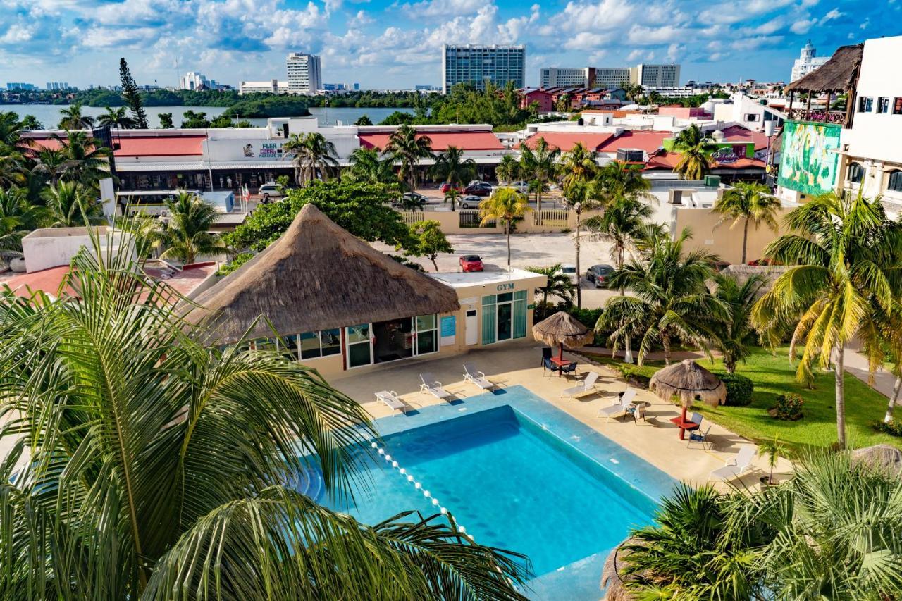 Paradise Beachfront & Nightlife Heart Cancún Buitenkant foto