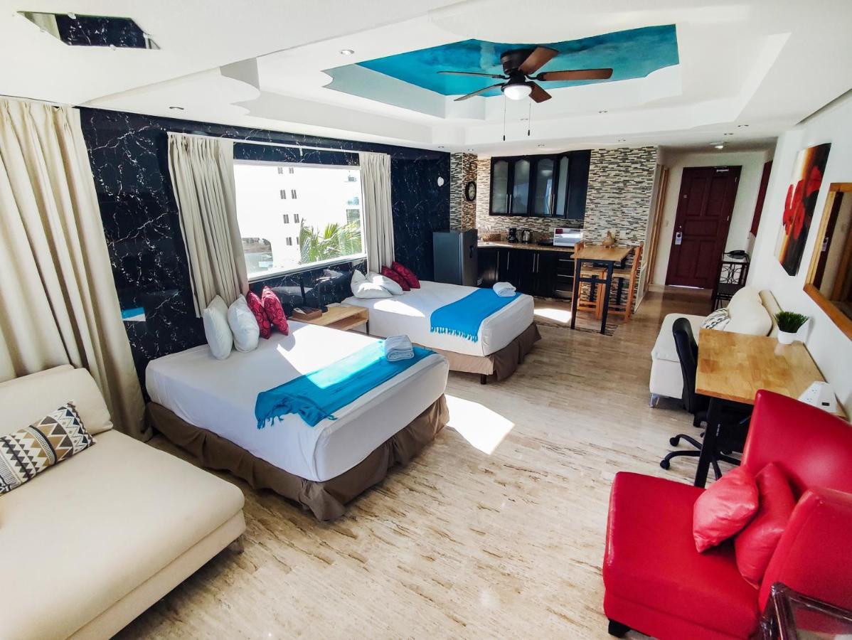 Paradise Beachfront & Nightlife Heart Cancún Buitenkant foto