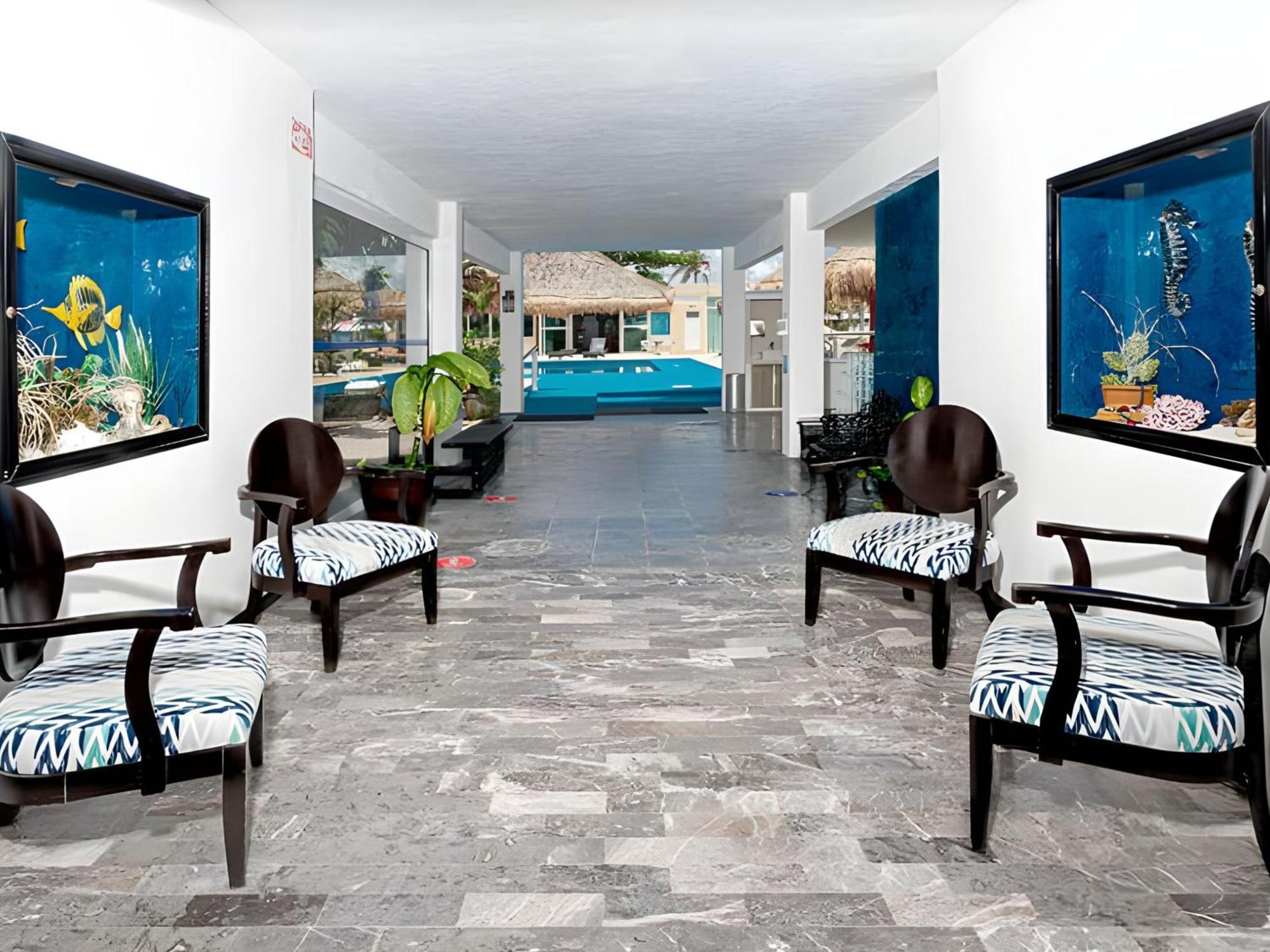 Paradise Beachfront & Nightlife Heart Cancún Buitenkant foto