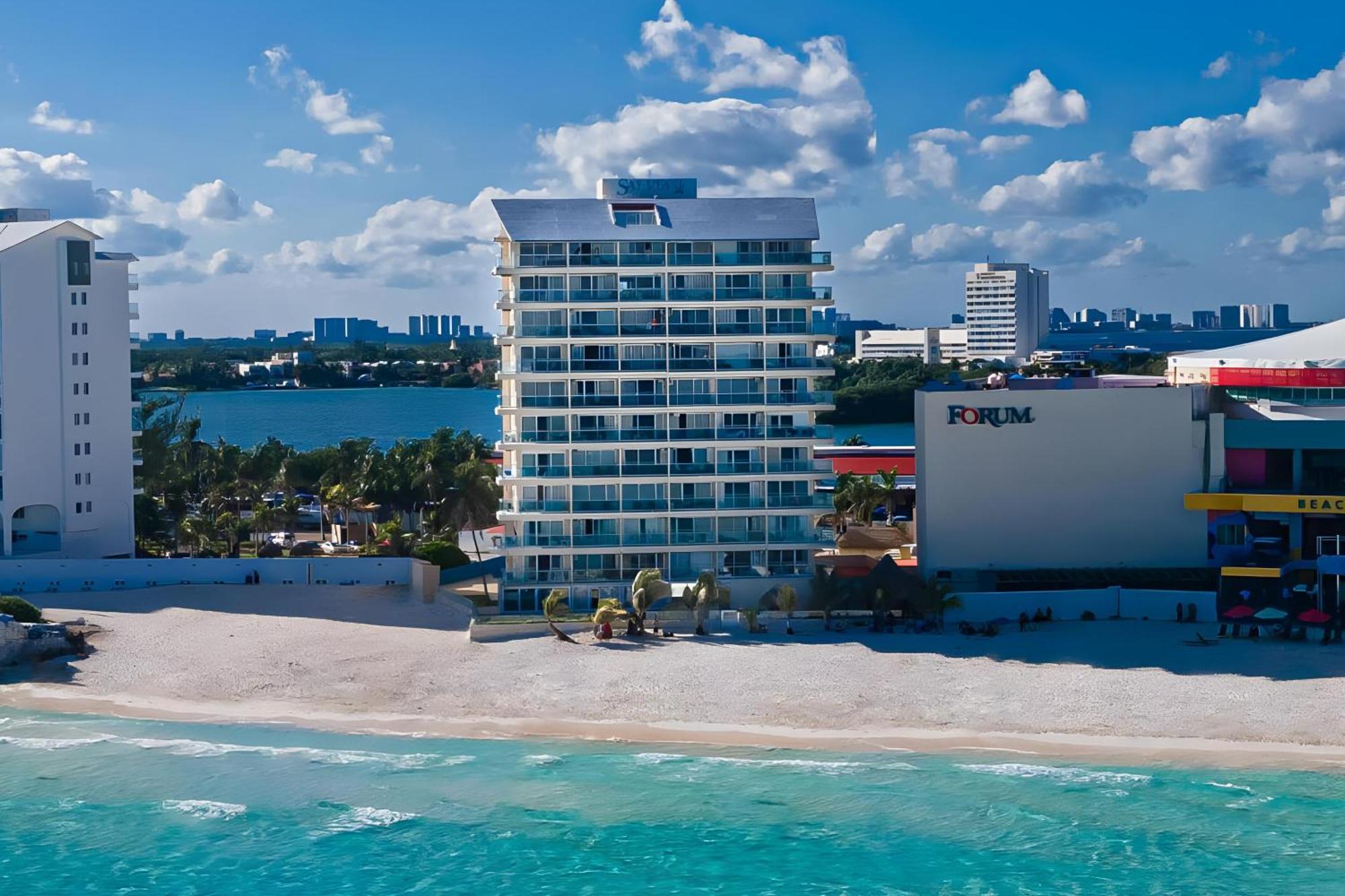 Paradise Beachfront & Nightlife Heart Cancún Buitenkant foto