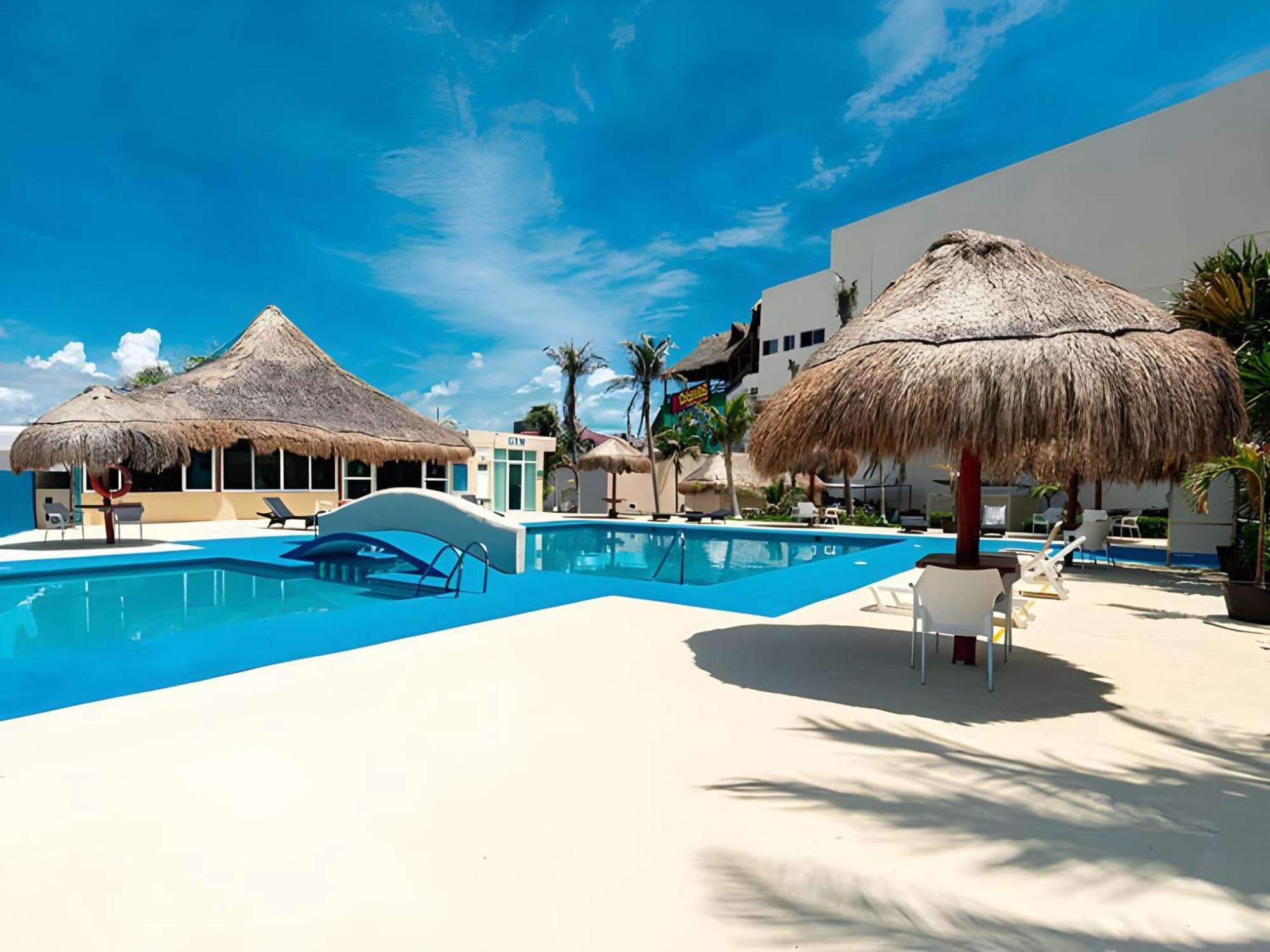 Paradise Beachfront & Nightlife Heart Cancún Buitenkant foto